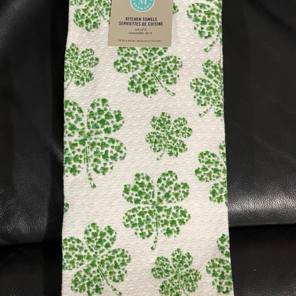 Martha Stewart St Patricks Shamrocks Kitchen Towels, Set of 3